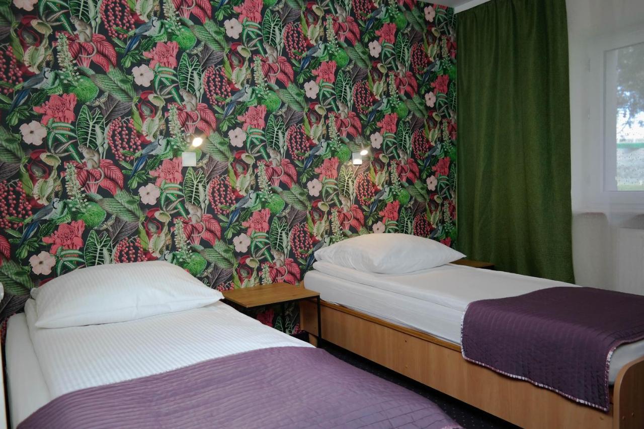 Hotel George Nadarzyn Kültér fotó
