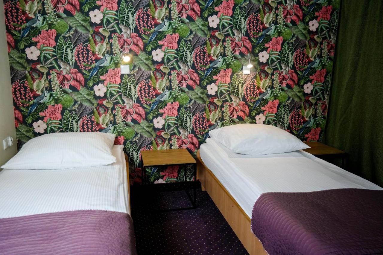 Hotel George Nadarzyn Kültér fotó
